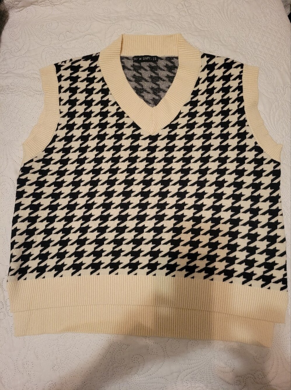 ZAFUL Oversized Houndstooth Knit Vest Preppy Academia